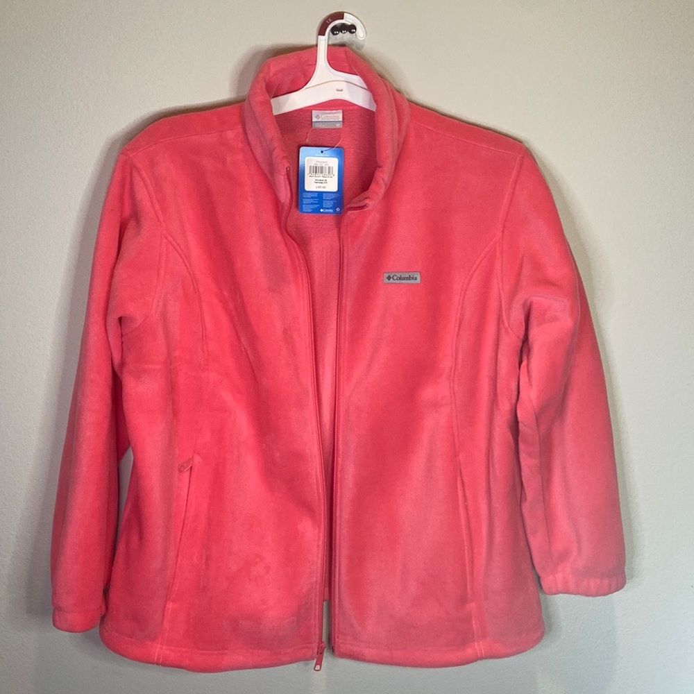 Pink fluffy fleece winter jacket by  Columbia Sportswear Company. Women. Size 3X